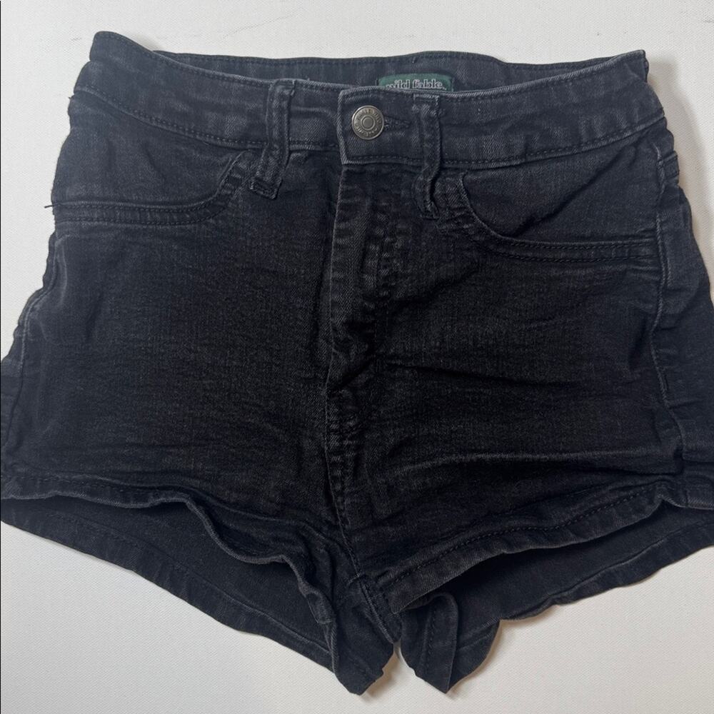 Wild Fable Black Jean Shorts Size 0.  25R